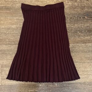 Knit Burgundy/Wine Pleated Skirt